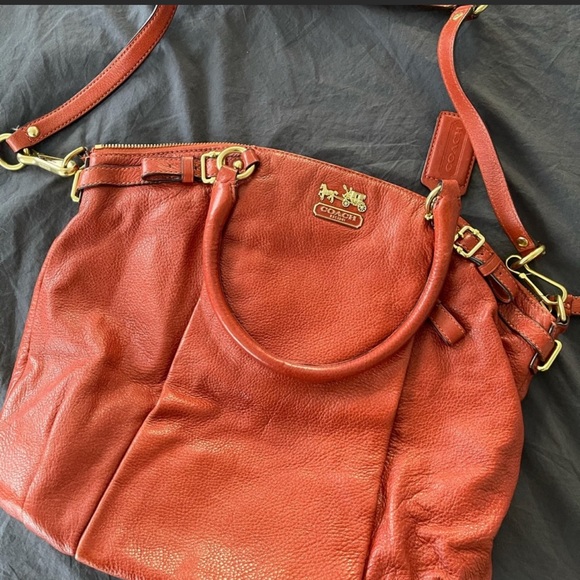 Coach Madison Isabelle bag in Persimmon color - Picture 2 of 9